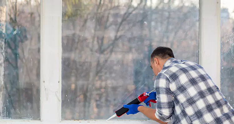 Quality Sliding Shower Door Repair for Closing Issues in North Port, FL
